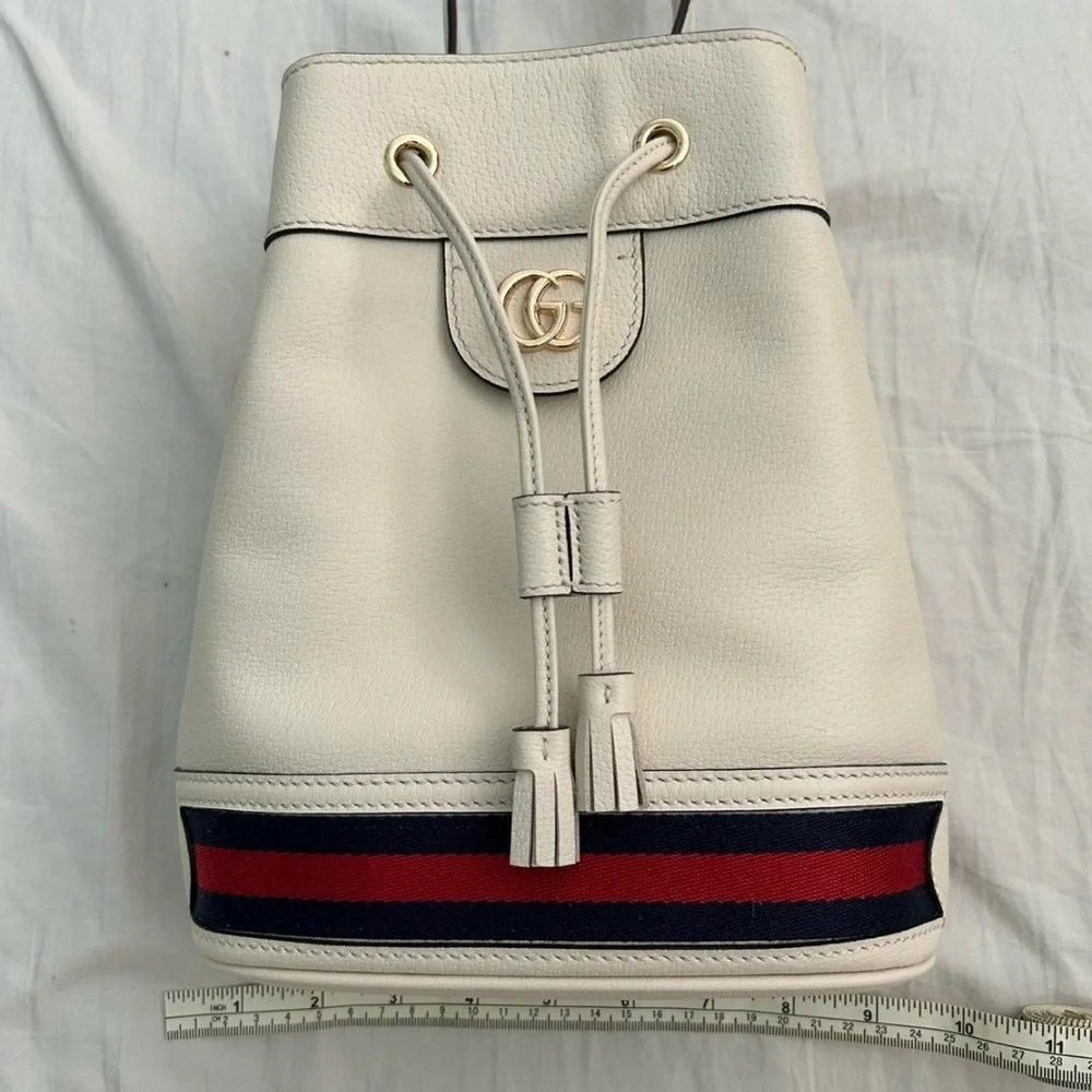 Gucci White Leather Drawstring Backpack with Red & Blue Stripe - Picture 2 of 7